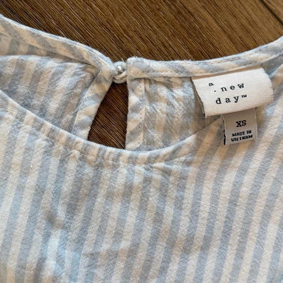 Universal Thread Navy Button-Front Puff Sleeve Top - Picture 3 of 3